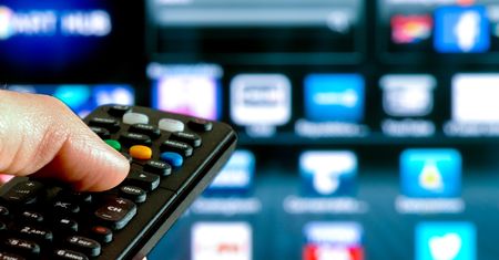 Telewizja jako główne źródło informacji 40 proc. Polaków