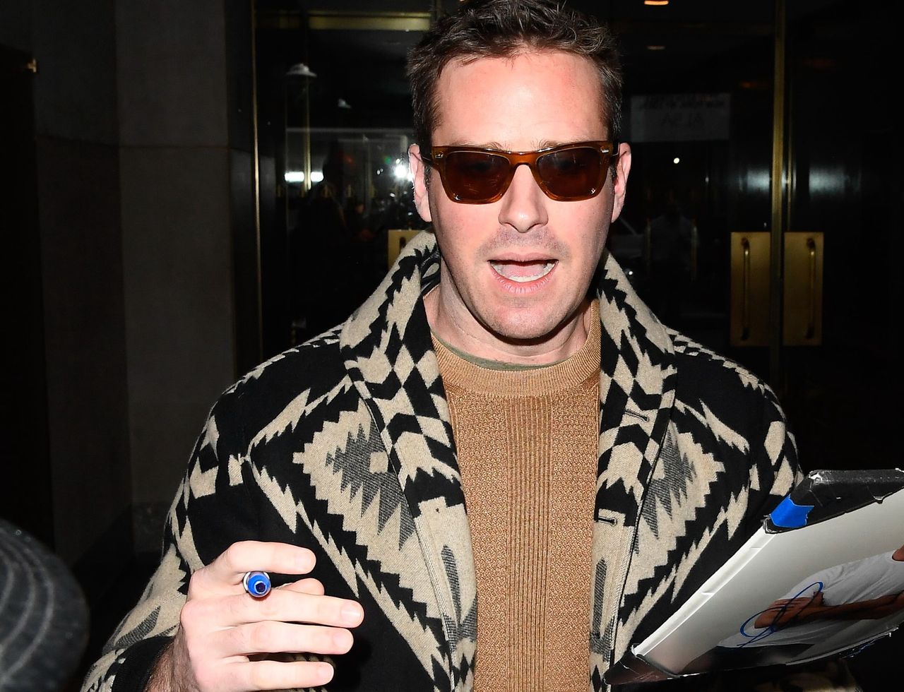 Mówiono, że jest kanibalem. Armie Hammer przerywa milczenie po skandalu