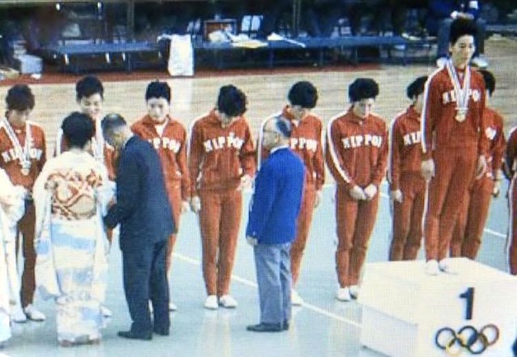 Masae Kasai stoi na najwyższym podium w 1964