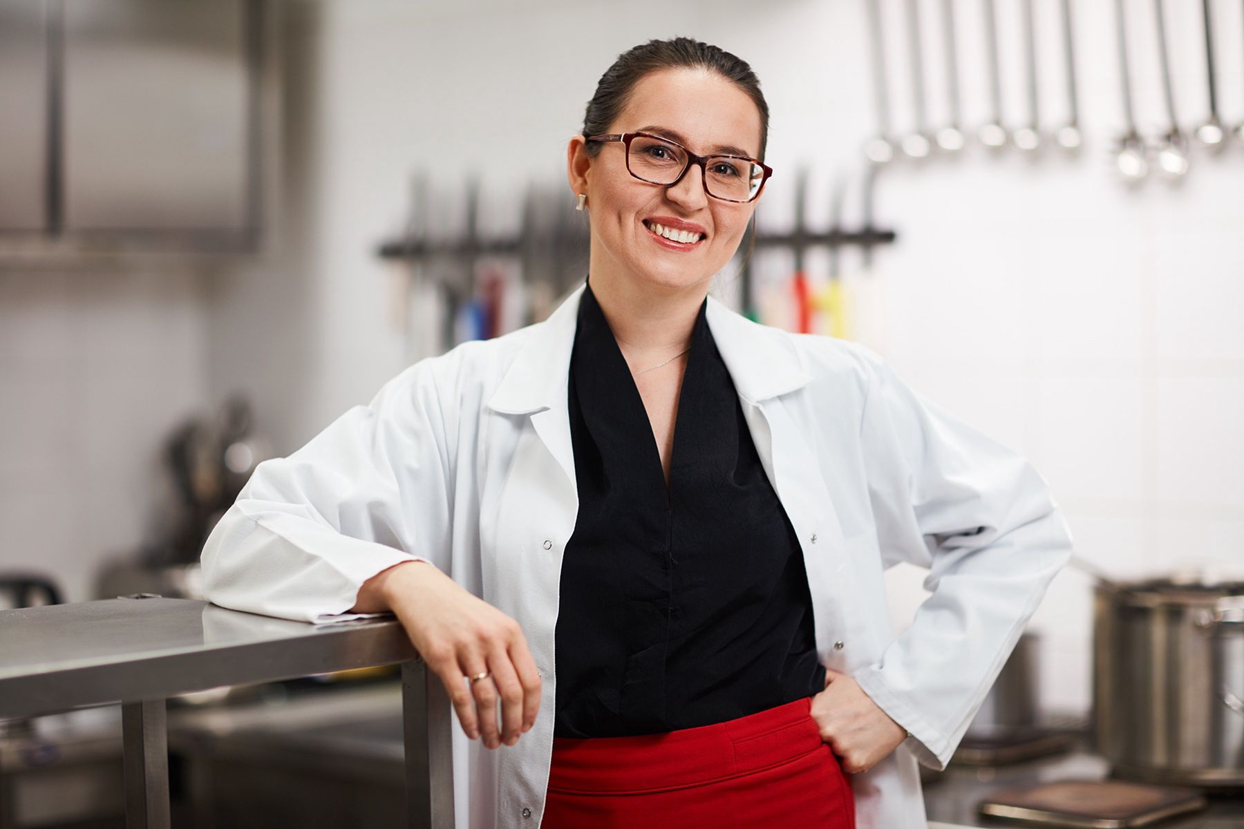 Justyna Szymani, doktor nauk o żywieniu człowieka i konsumpcji oraz dyrektor działu rozwoju jakości i kontroli marki własnej, pracę w Biedronce zaczynała 17 lat 