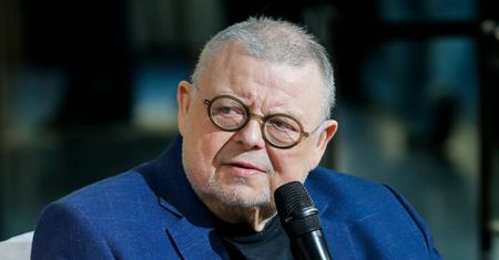 Wojciech Mann na nowym zdjęciu. Pojawił się u boku syna i... córki Zamachowskiego (FOTO)