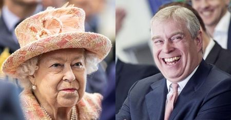 Książę Andrzej randkował z modelką w Pałacu Buckingham. Pozwalał jej siadać na królewskim tronie...
