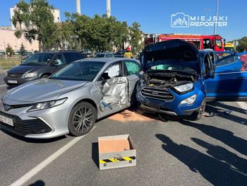 Zderzenie na Modlińskiej. Przejazd w kierunku centrum utrudniony