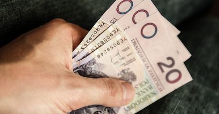 Najniższa krajowa od lipca 2024. Ile wyniesie? Kwoty brutto i netto