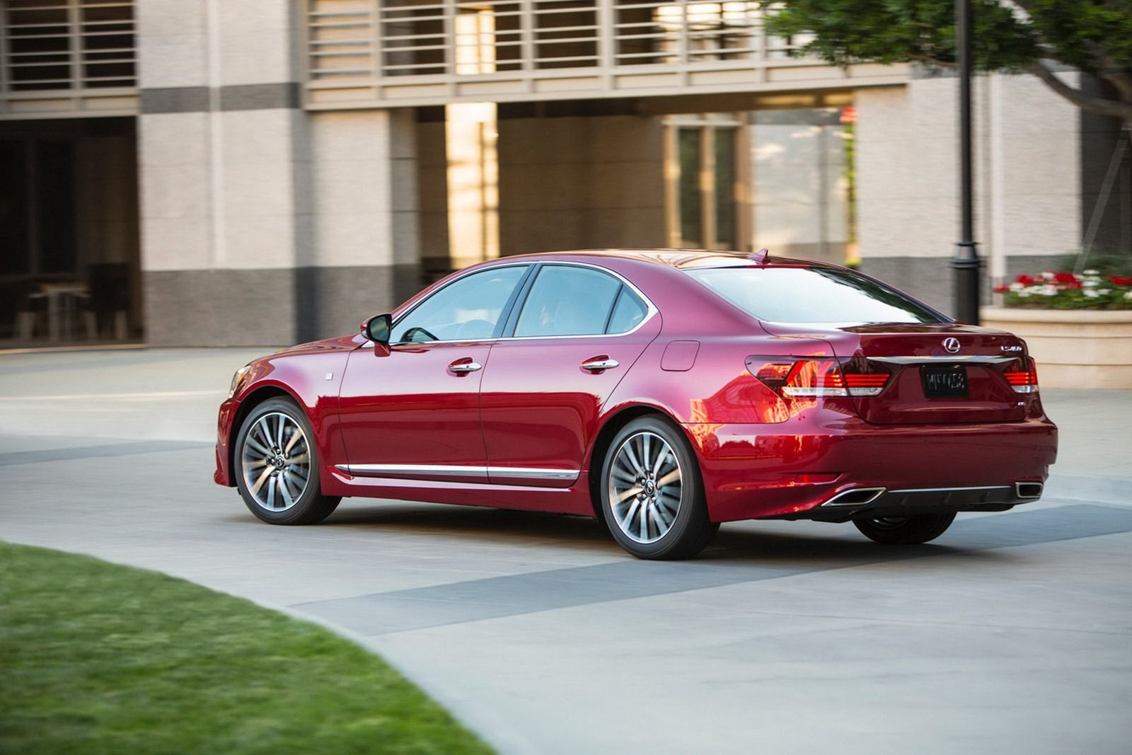Lexus LS460, LS460 F-Sport oraz LS600h L [galeria] 43