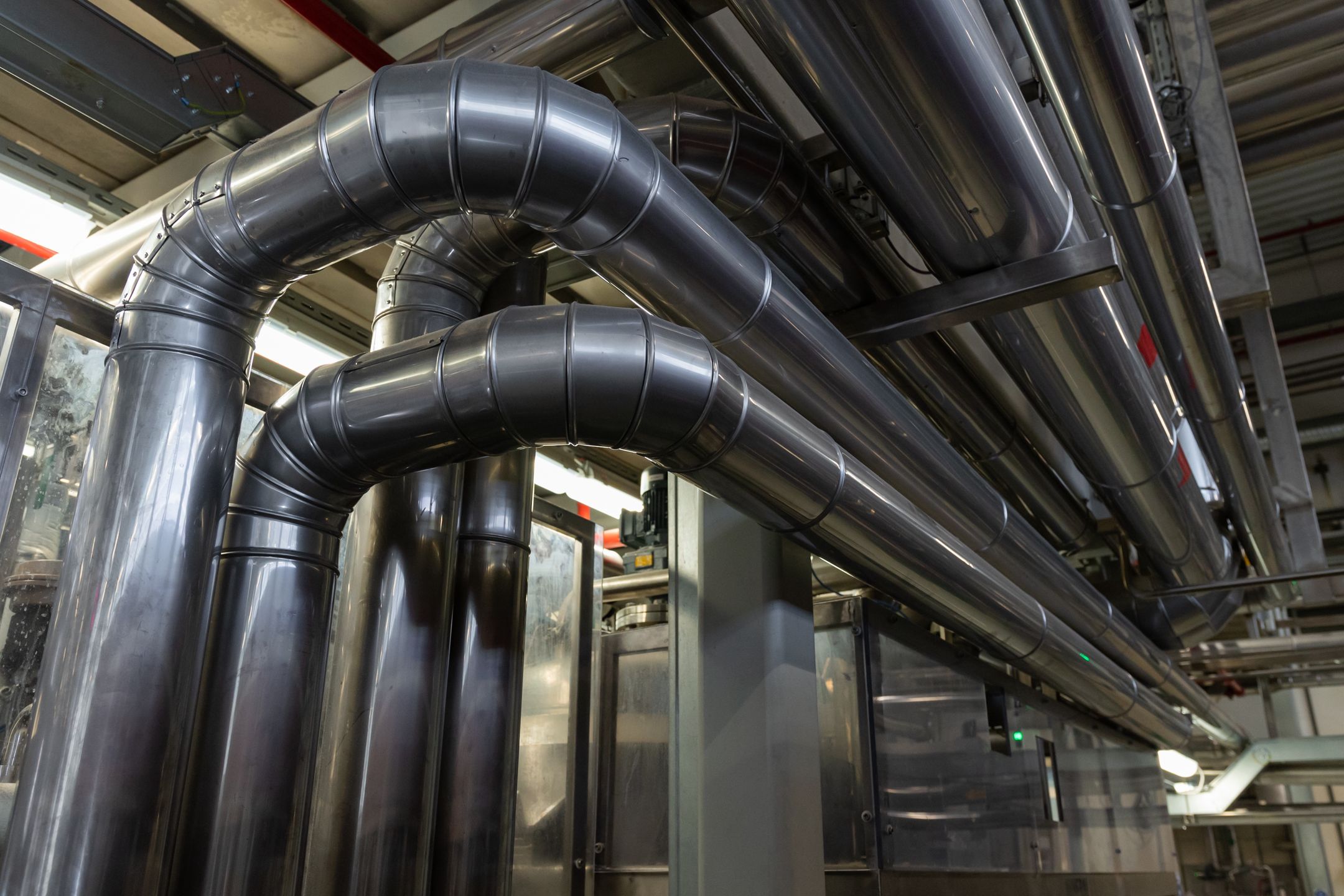 Fabryka P&G w Aleksandrowie Łódzkim jest jedną z fabryk P&G nagrodzoną za swoją działalność tytułem „Fabryki Przyszłości 2022” w konkursie organizowanym przez fundację „Platforma Przemysłu Przyszłości”. 