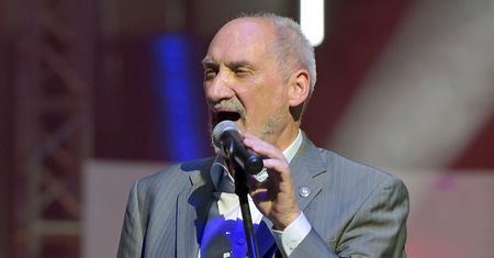 Macierewicz zaprasza na 10 maja. "Bądźmy razem"