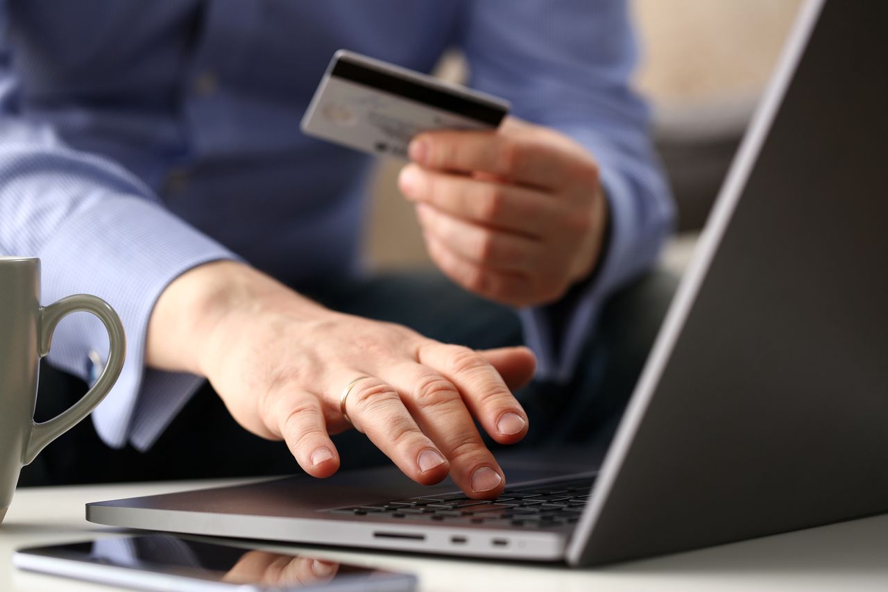 Bodzechów: Mieszkanka gminy oszukana. Uważajcie podczas transakcji w sieci