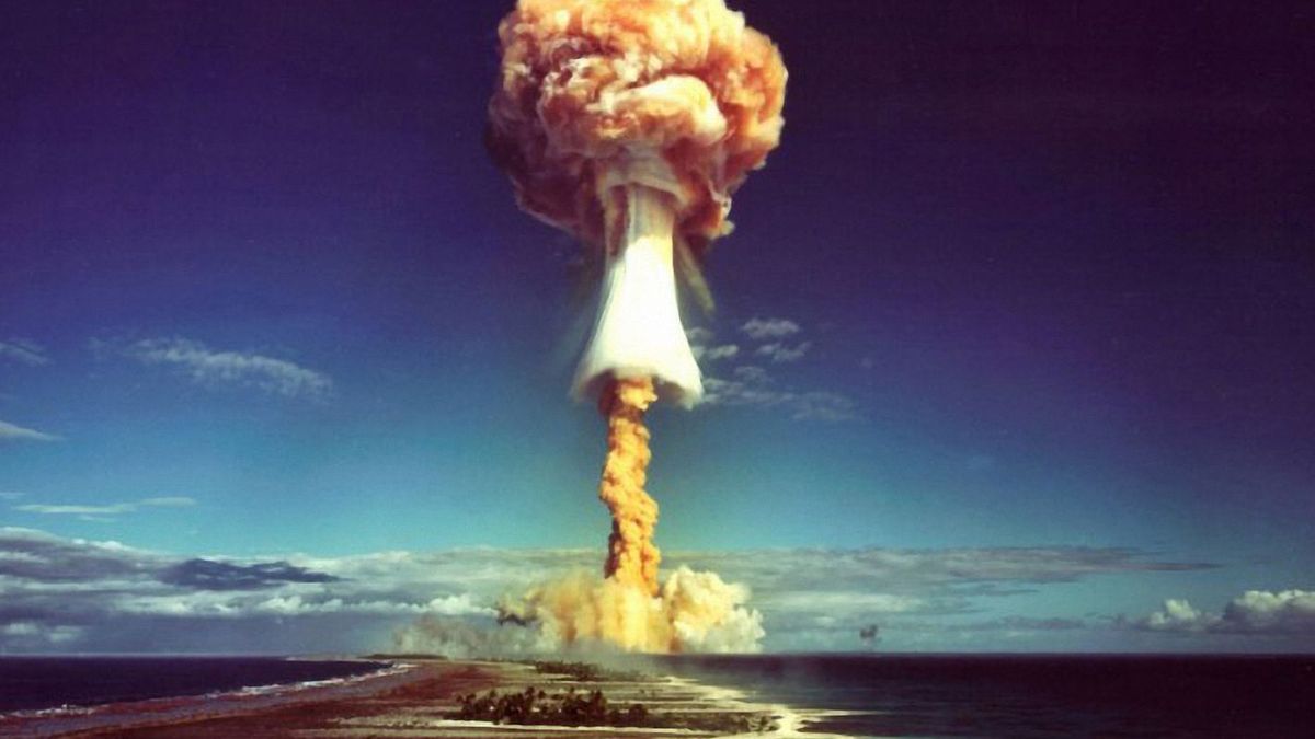 Na zdjęciu wybuch bomby jądrowej podczas przeprowadzony podczas testów broni w 1971 roku.
