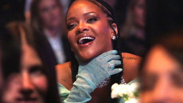 Rihanna zamieściła zdjęcia zapłakanego synka