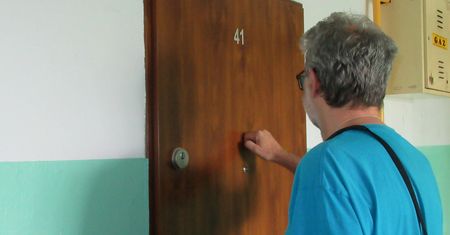 Pukają do drzwi starszych Polaków. Detektywka ostrzega: to pułapka