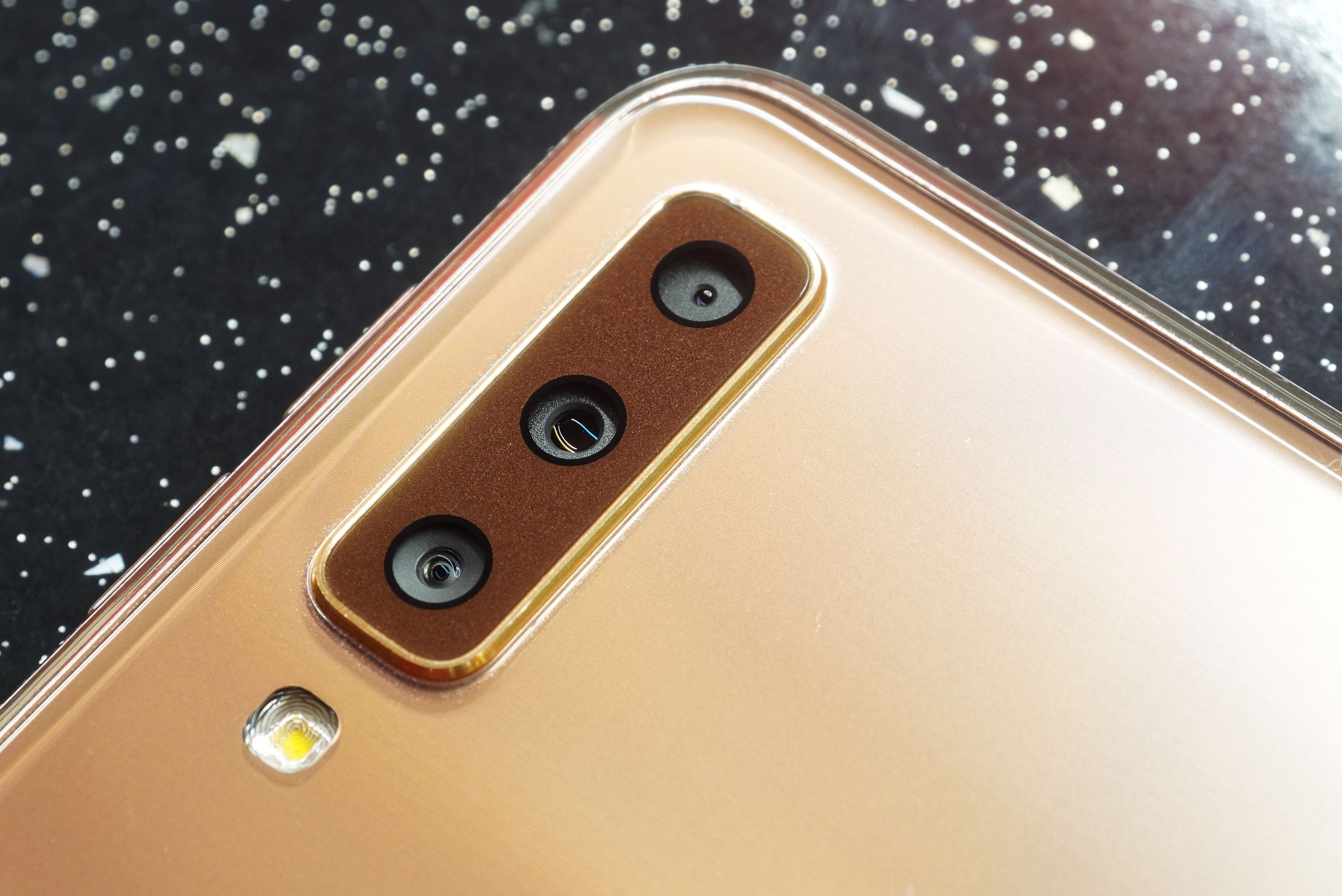 Recenzja Samsunga GALAXY A7 – potrójny aparat w dobrej cenie 15