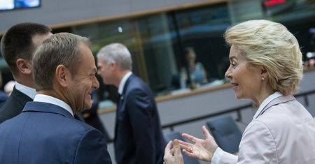 Tusk jedzie do Brukseli. Nieformalne kontakty mogą pomóc KPO, ale jest kluczowy warunek