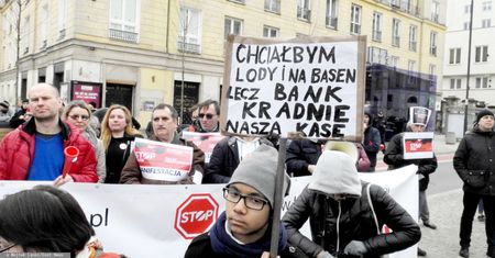 Bankowcy przegrali dotąd wszystkie bitwy. Frankowicze górą