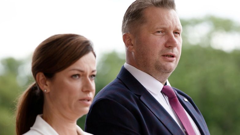 Kim  jest żona Przemysława Czarnka?