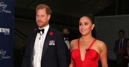 Meghan i Harry nie wywiązują się z kontraktu? Wzięli pieniądze, a podcast nadal nie powstał