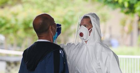WHO ostrzega przed powrotem wirusa. A w Polsce mamy duży problem. "Przestaliśmy wierzyć w COVID-19"