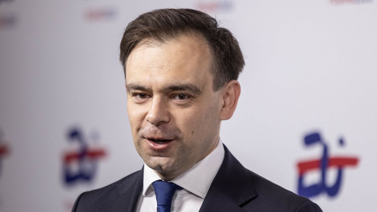 Minister finansów mówi, ile wyniesie pensja minimalna w 2026 rok