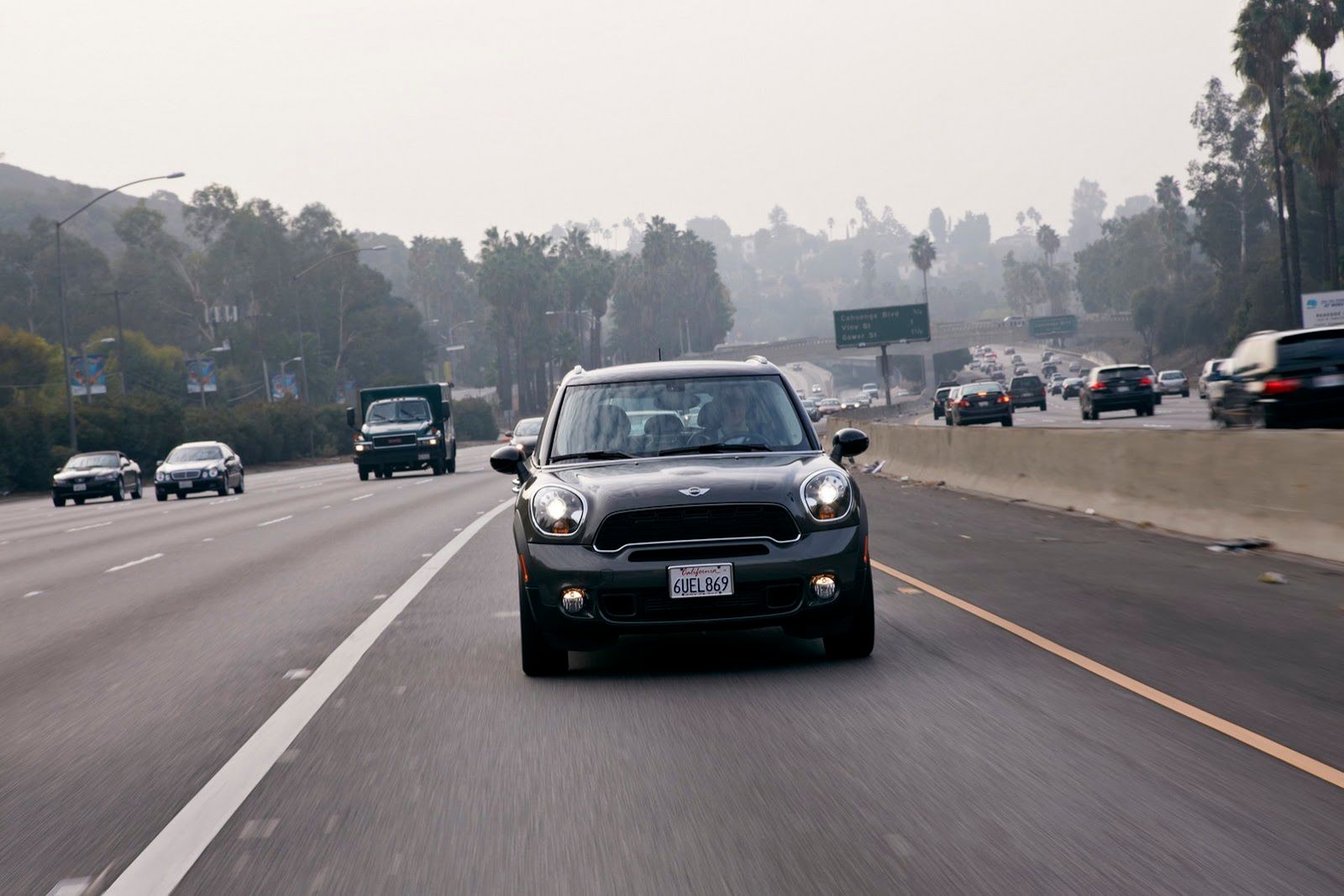 Galeria Mini jako celebracja sprzedaży półmilionowego egzemplarza w USA 162