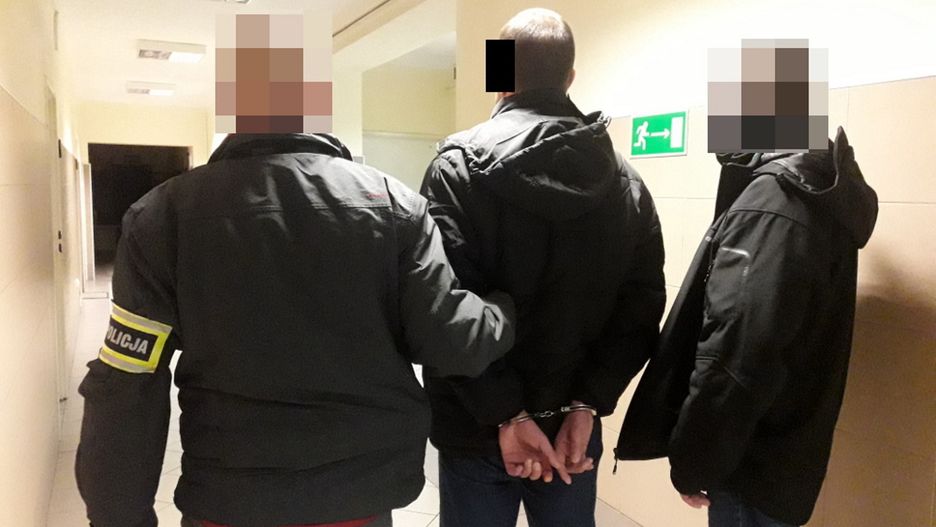 Warszawa. Napastnik został zatrzymany przez policjantów