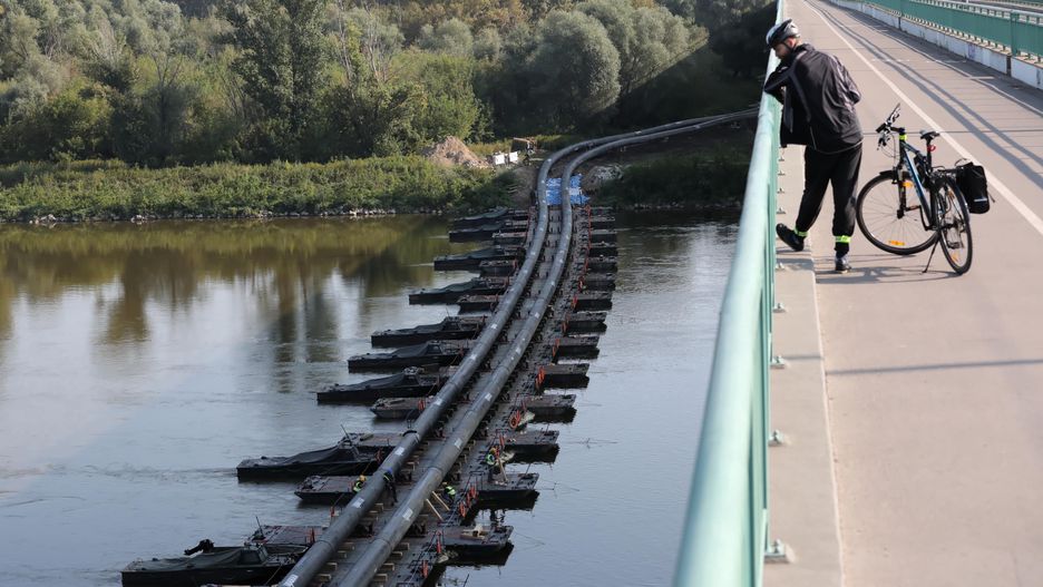 "Czajka". Rurociąg połączył dwa brzegi Wisły