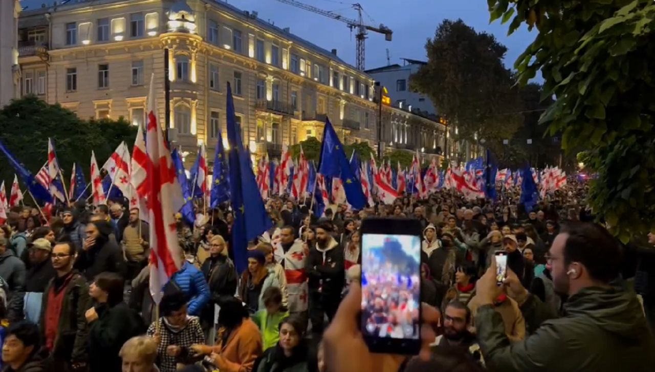 Georgians rally for Europe as crucial election looms