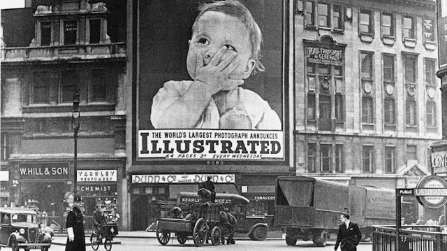 Mocne, czarno-białe fotografie uliczne z Londynu lat 30. i 40. 1