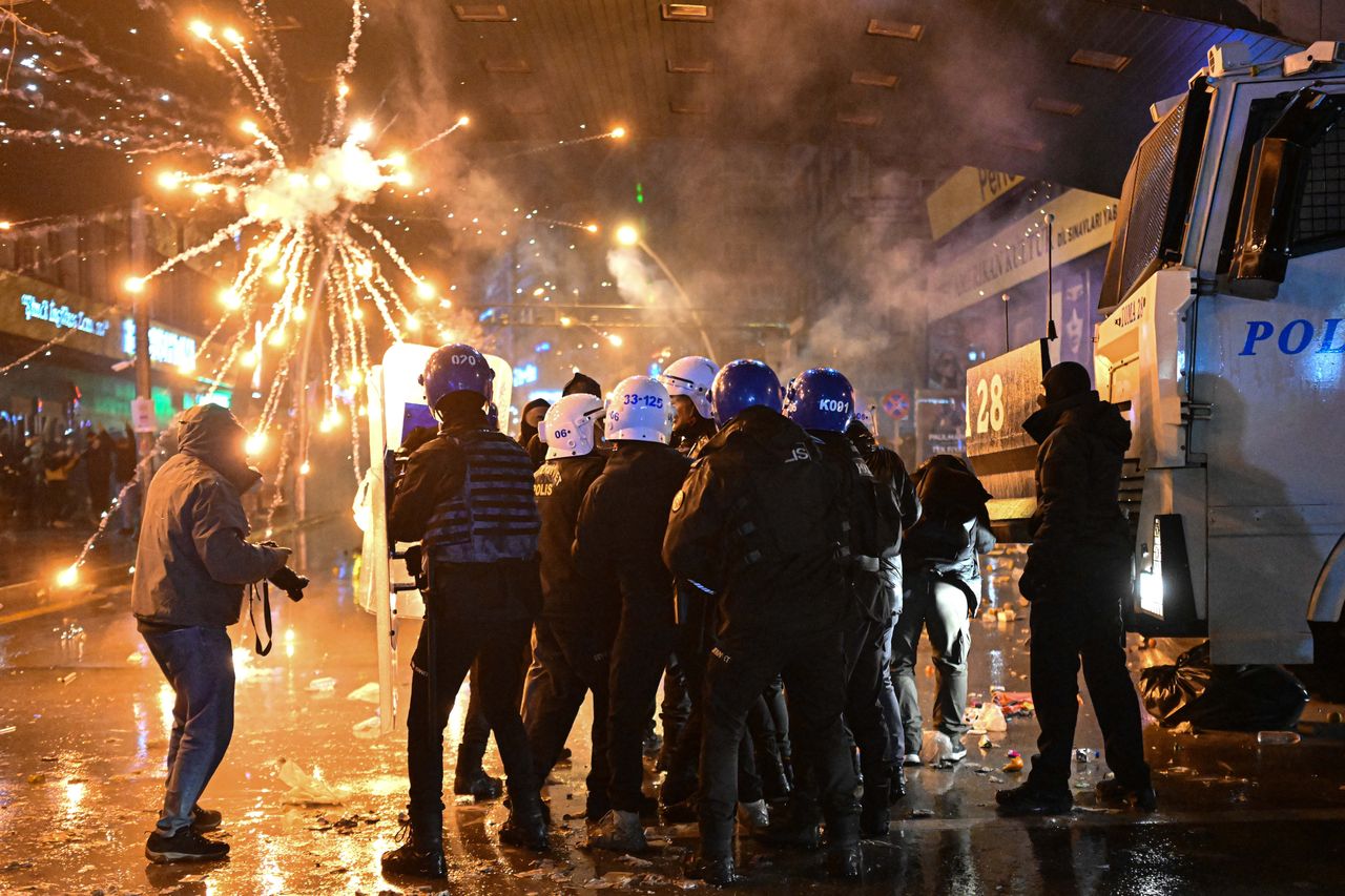 Police intervention during protests in Istanbul