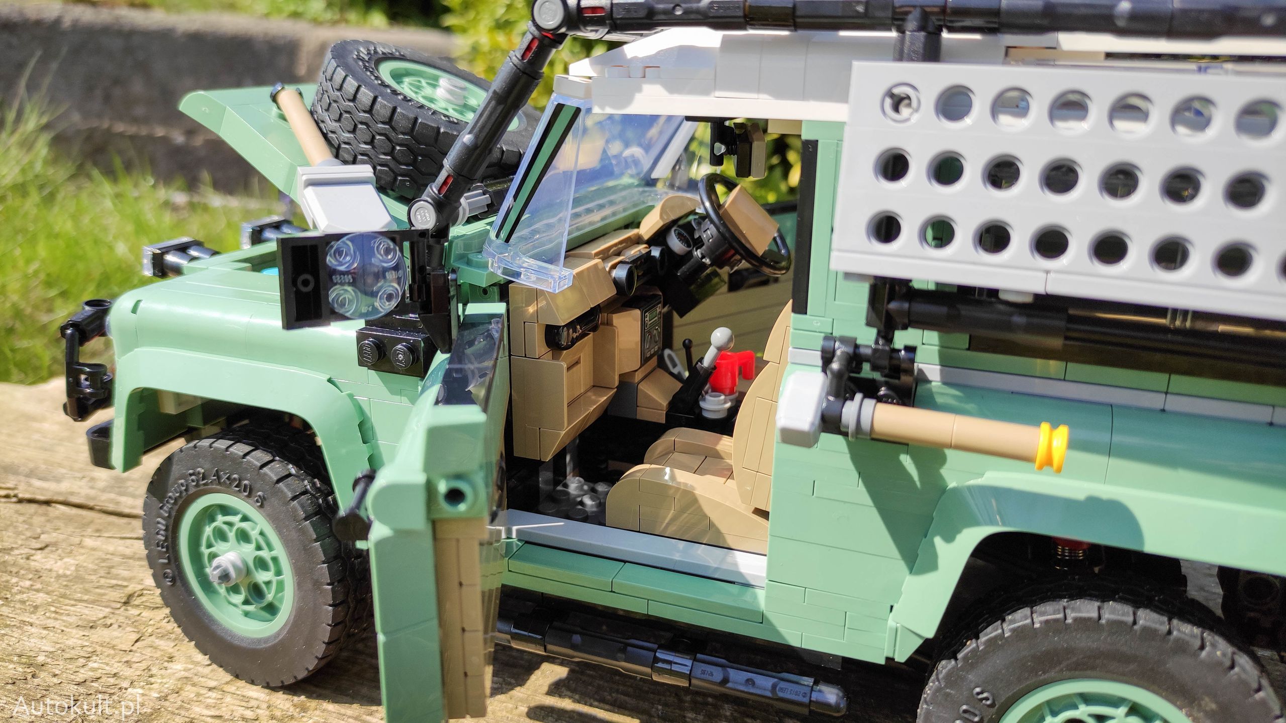 Land Rover Defender Classic 90 Lego Icons