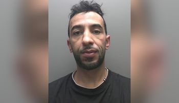 Napaść seksualna. Algierski migrant uniknie "odsiadki". Wieści z UK