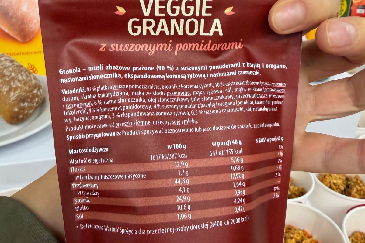 Skład warzywnej granoli o smaku suszonych pomidorów