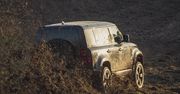 Land Rover Defender wystąpi w nowym filmie o Jamesie Bondzie. Nie będzie miał łatwego życia