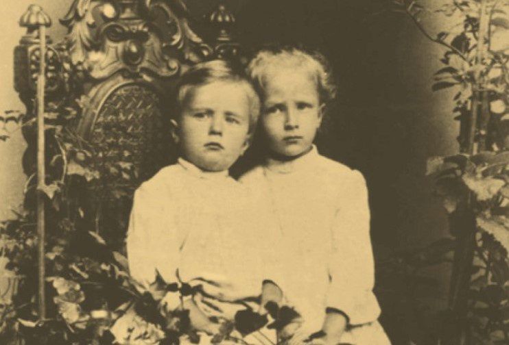 Kazimiera i Barbara na zdjęciu wykonanym około 1892 roku