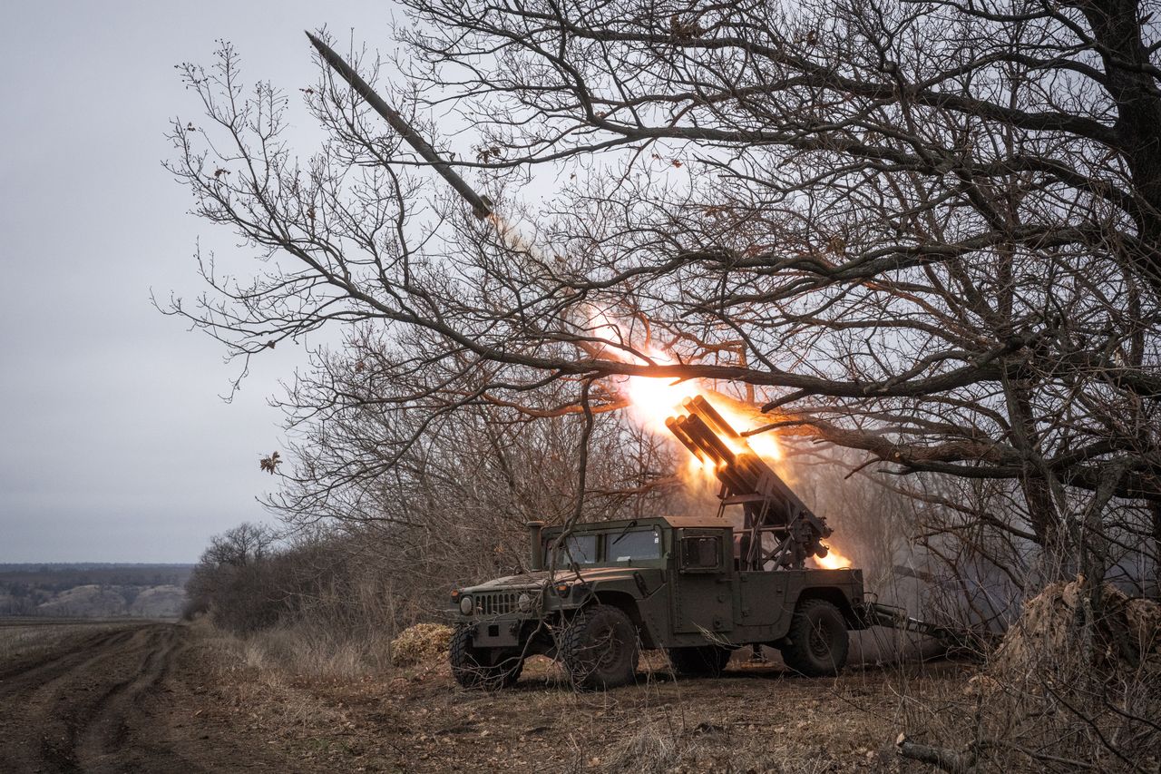 Ukraine launches attack on Russian missile base