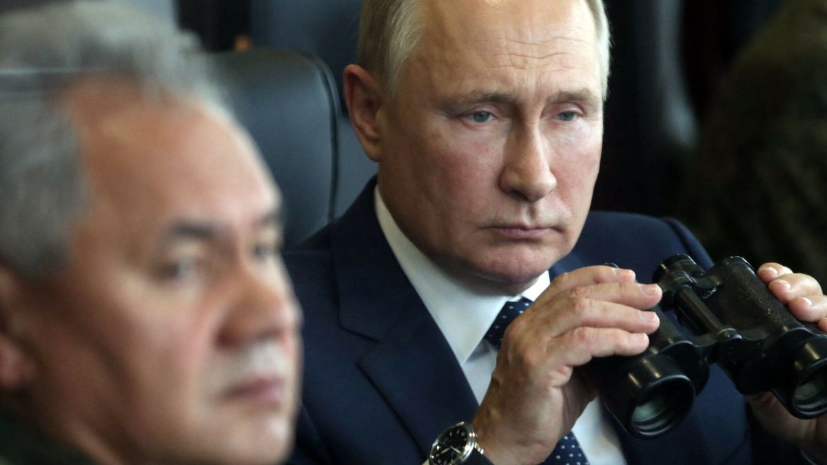 Manewry wojskowe Zapad 2021 - Siergiej Szojgu i Władimir Putin