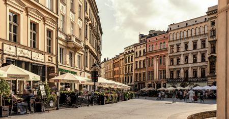 Pogoda w Krakowie. Prognoza na wtorek, 25 lutego 2025. Przyjemny dzień z lekkim zachmurzeniem