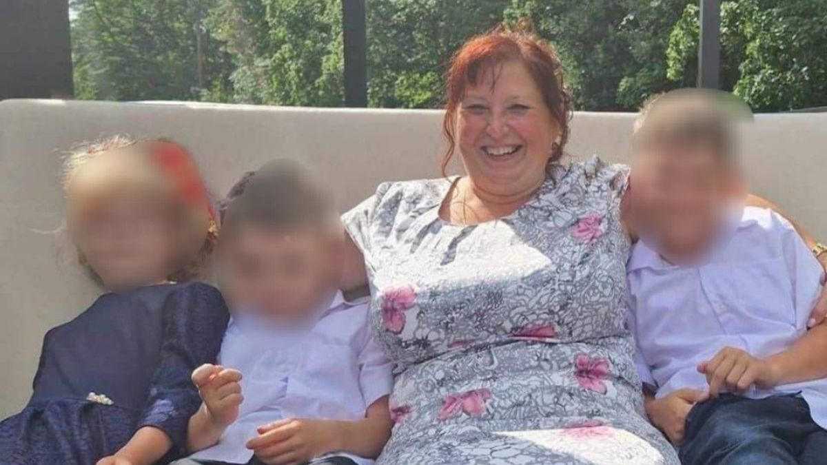 Beata Klimek z dziećmi.