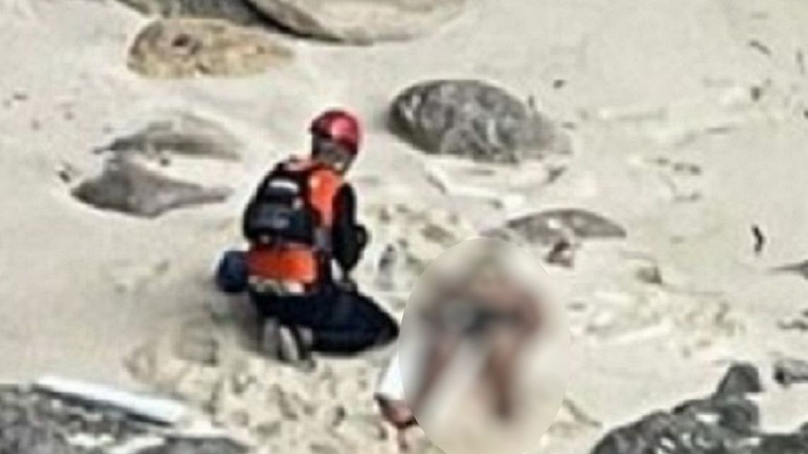 Mężczyzna spadł z klifu.