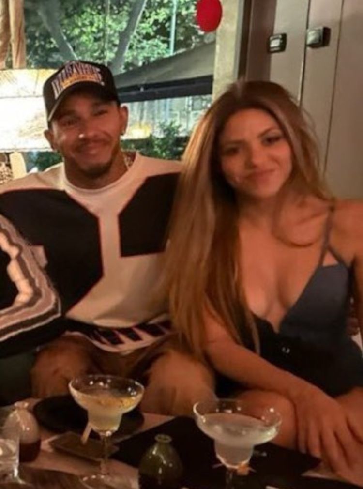 Shakira i Lewis Hamilton uchwyceni na wspólnym zdjęciu