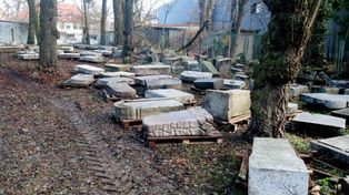 Szczecin: Macewy wracają na cmentarz żydowski. Trwa ważny etap prac konserwatorskich