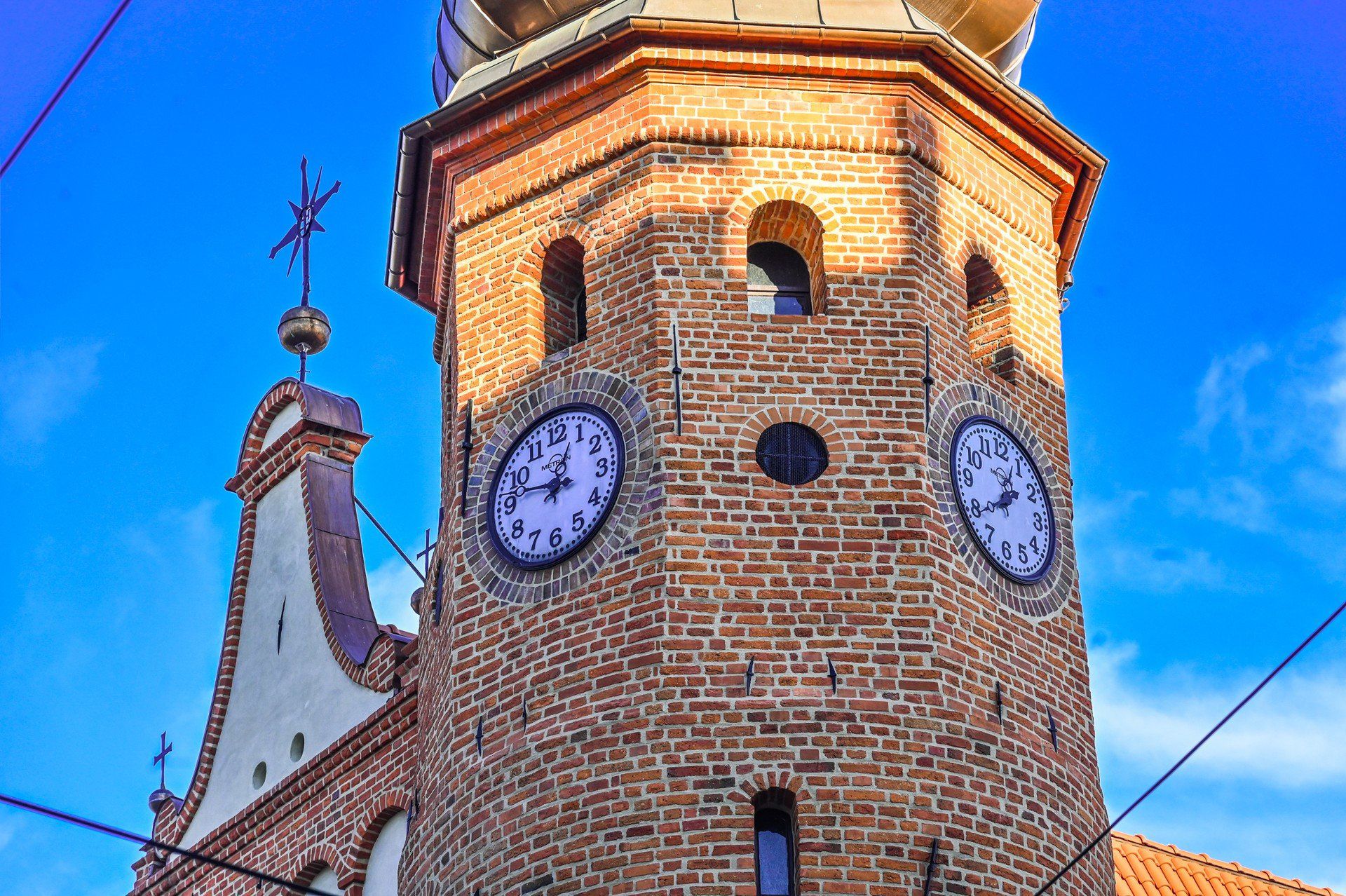 Prace budowlane i renowacyjne w kościele pw. NMP w Bydgoszczy trwały od jesieni ubiegłego roku. Odrestaurowano między innymi kopułę wieńczącą budynek i wymieniono całe poszycie dachowe