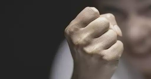 Dębica: Tymczasowy areszt dla 60-latki. Kobieta miała znęcać się nad mężem