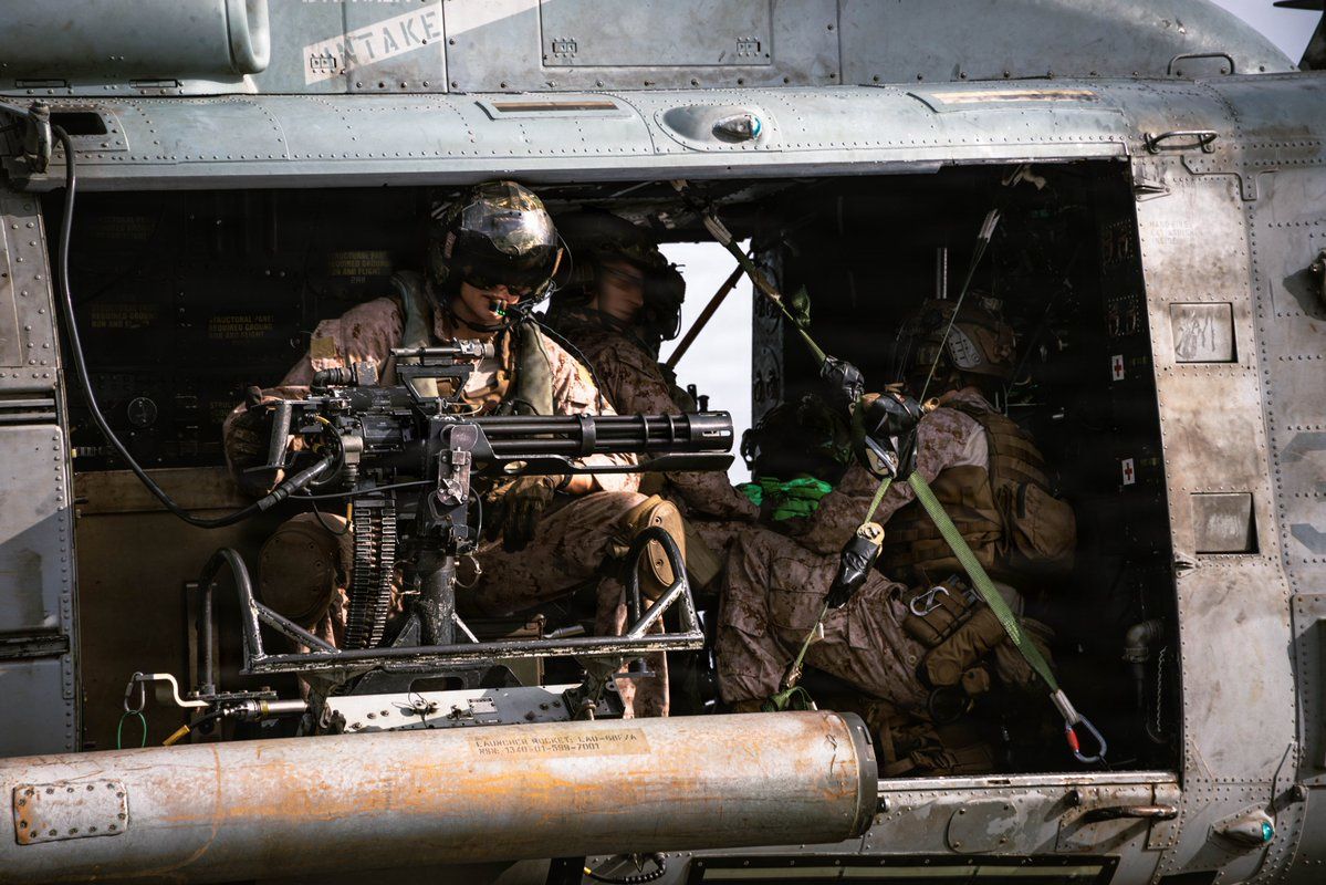 CENTCOM rozpoczął uderzenia na Iran. W tle zestrzelenie śmigłowca