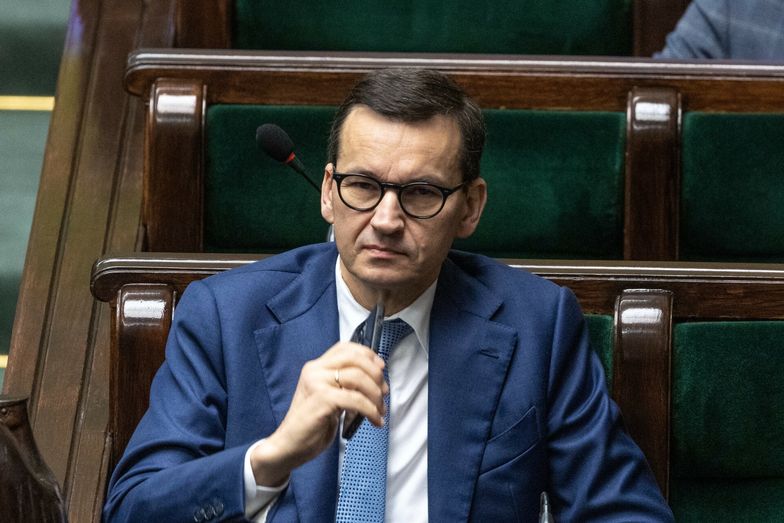 Z premiera na zwykłego posła. Co traci Morawiecki?