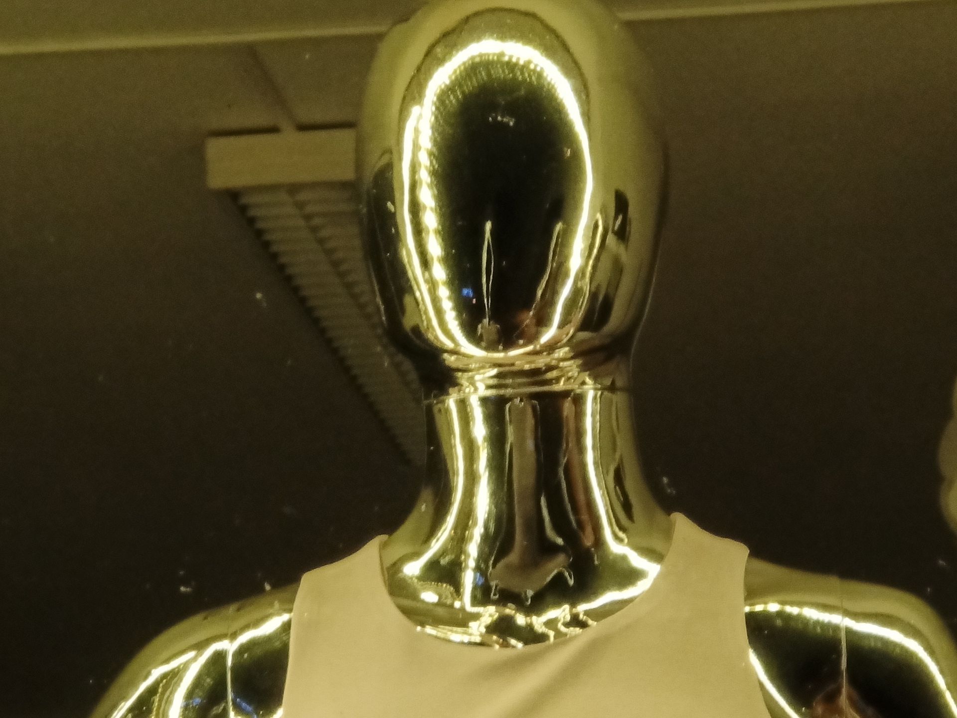 Taniej, ale i bardziej nijako. Test OPPO Reno 3 44