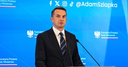 Szłapka uderza w Ziobrę. "Przyznał się do przyjęcia 450 tys. zł"