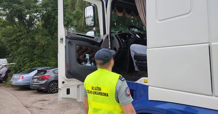 Przyłapany na Śląsku. Chciał uniknąć e-TOLL. Szybko pożałował