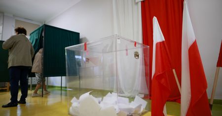 Tak zagłosowało woj. mazowieckie. Nieduża przewaga lidera