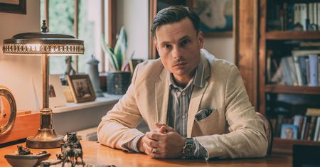 Bestsellerowy autor thrillerów przyjedzie do Włocławka. Spotkanie już w marcu