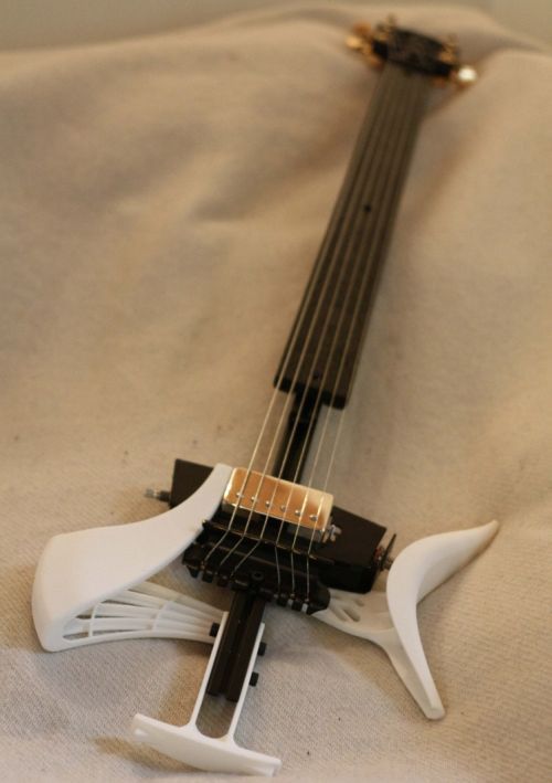 Niesamowita wydrukowana gitara [wideo] 2